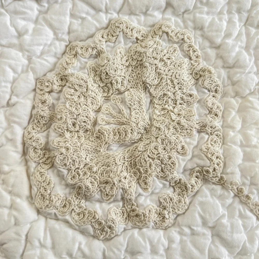 Vtg.‎ Pottery Barn 100% Cotton Embroidered Quilted Sham 2007 Embroidered Single